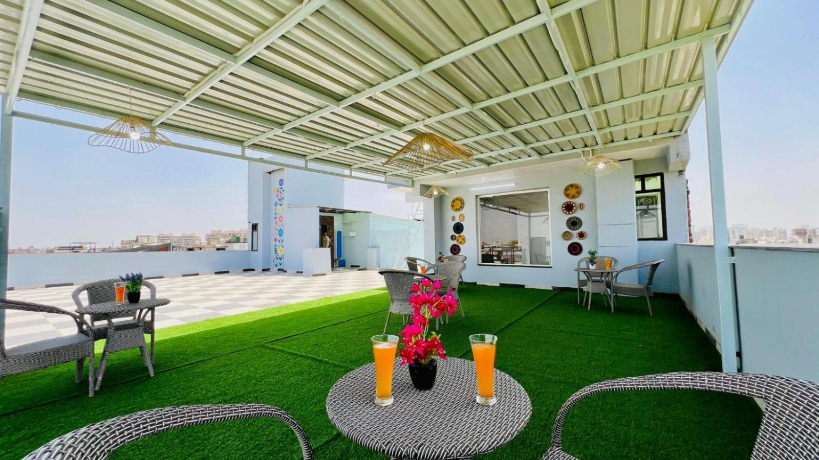 Zen Suites - Golf Course Road Gurgaon Zewnętrze zdjęcie