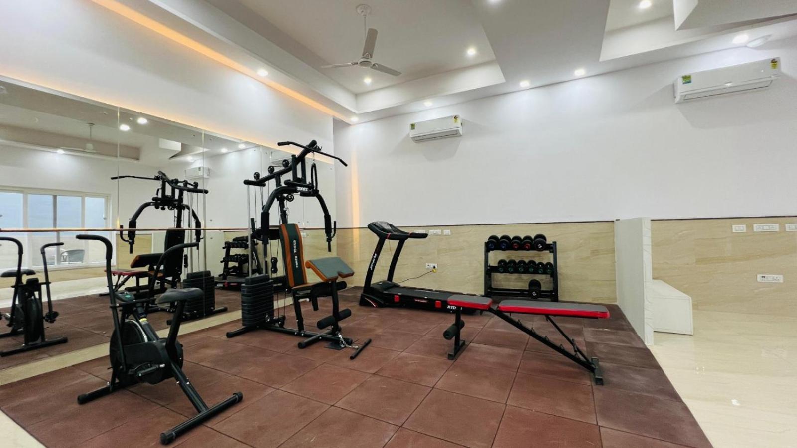 Zen Suites - Golf Course Road Gurgaon Zewnętrze zdjęcie