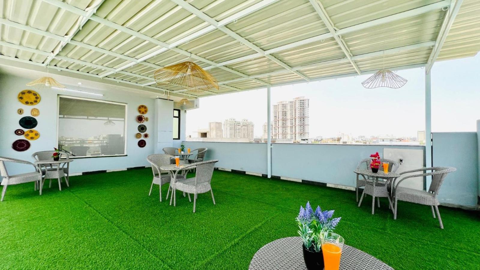 Zen Suites - Golf Course Road Gurgaon Zewnętrze zdjęcie