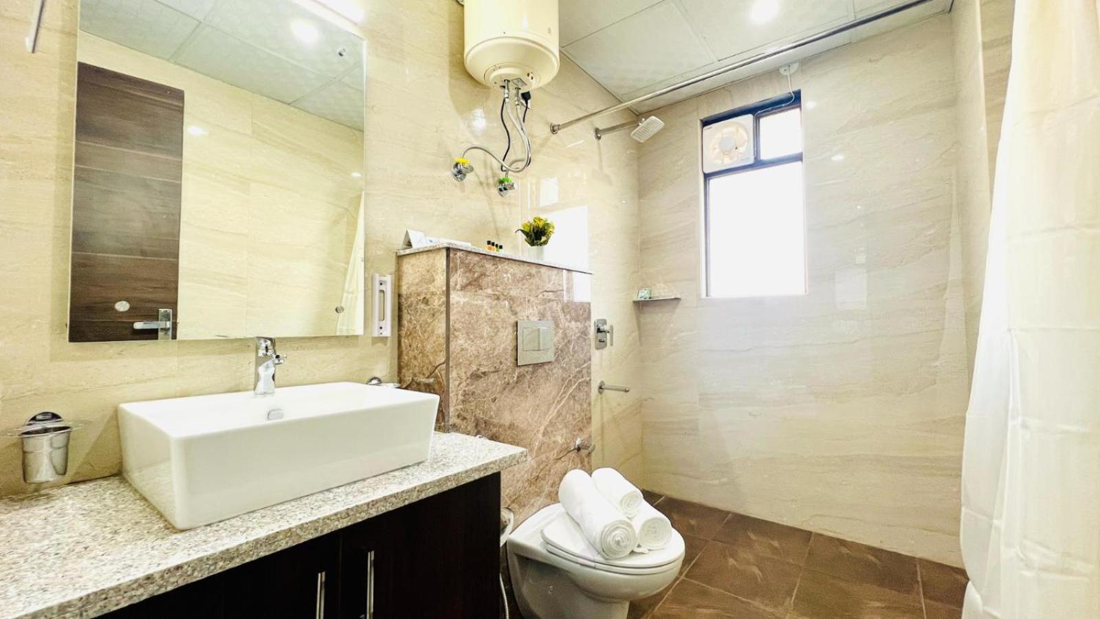 Zen Suites - Golf Course Road Gurgaon Zewnętrze zdjęcie
